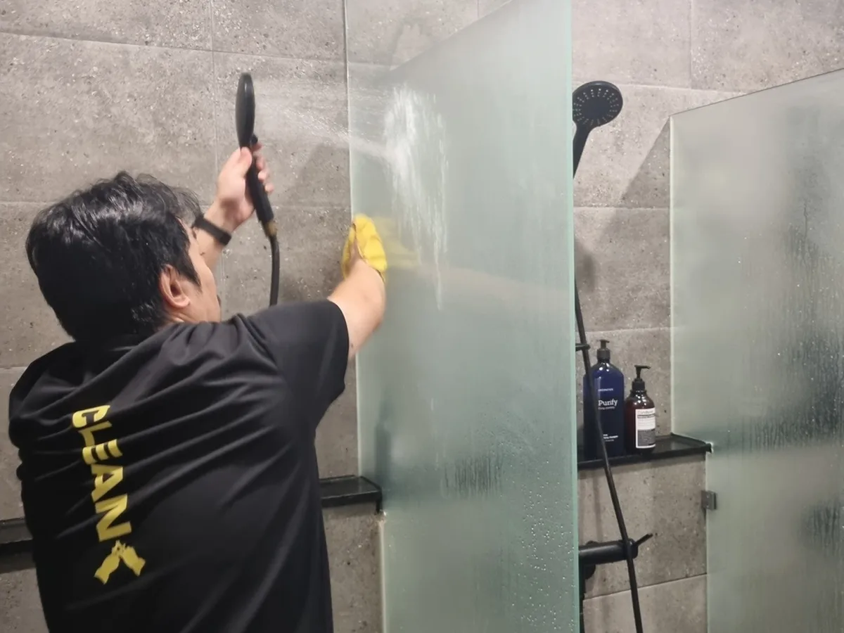 북구 동천동 건물 세면대·파우더룸 바닥 위생청소 사례 - 행진크린