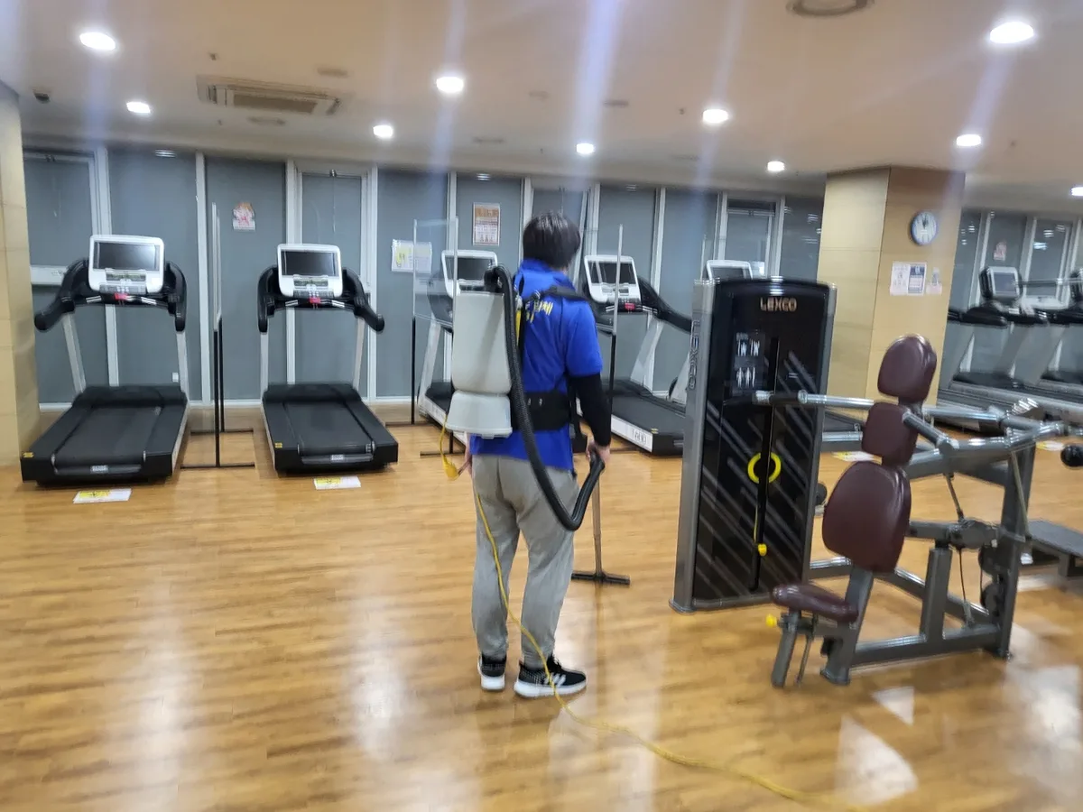 서구 상리동 헬스장 샤워실 장비 주변 정밀 위생청소 사례 - 행진크린